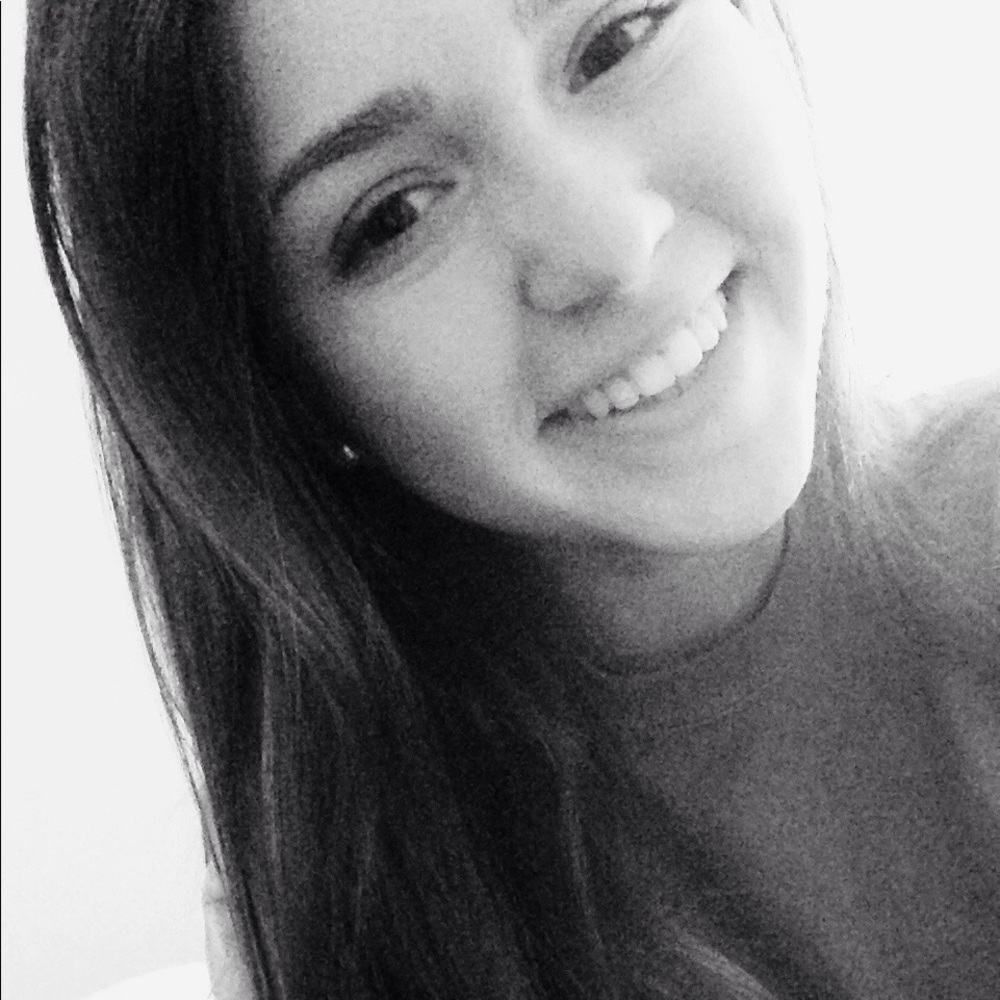 Meet your Posher, Ashlyn